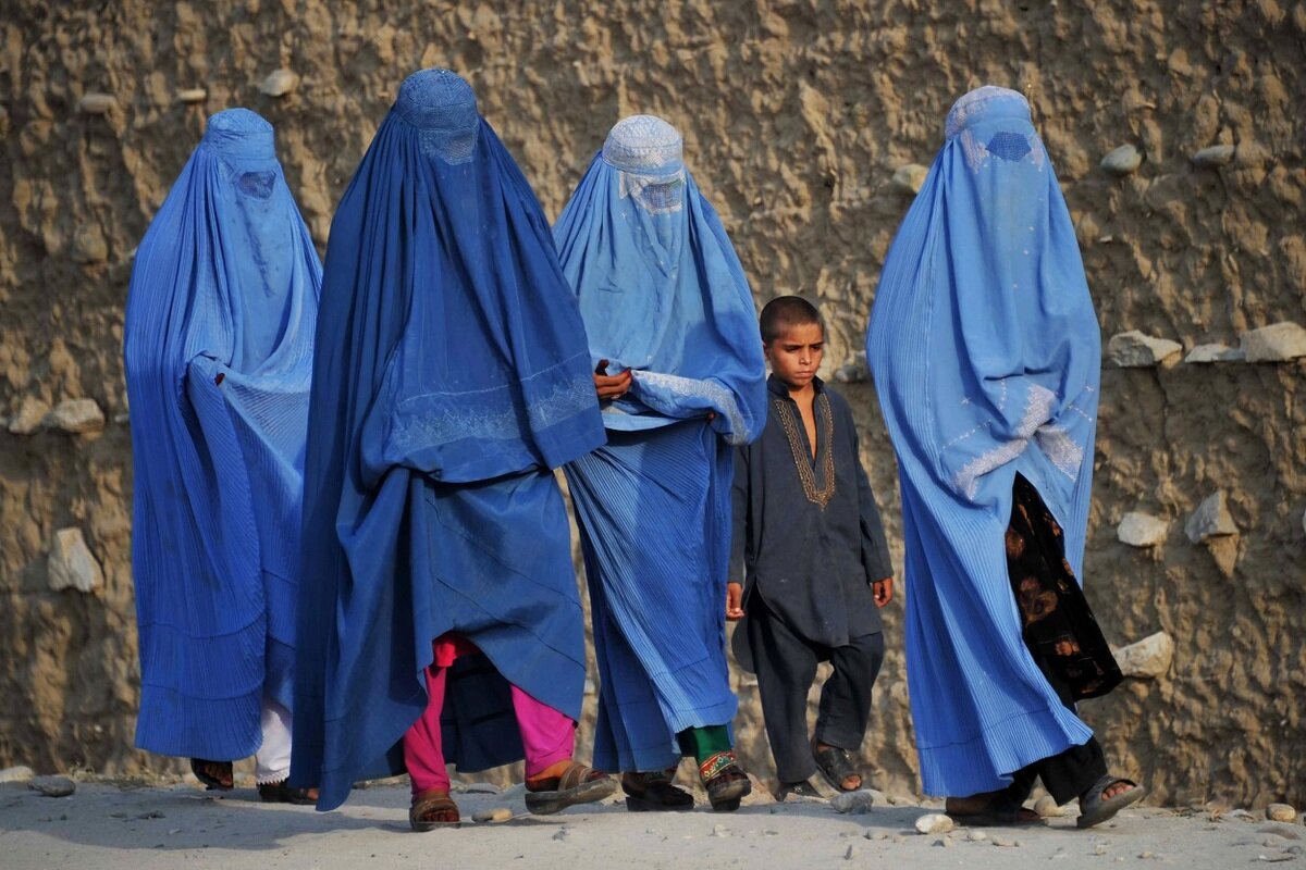 رهبر طالبان: زنان در افغانستان زندگی راحت و مرفهی دارند