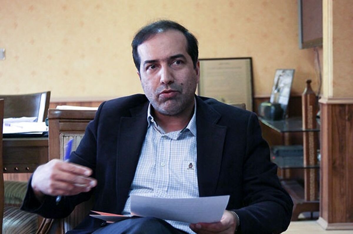 حسین انتظامی: خبرنگار به تبریک و کادو نیاز ندارد؛ همین که مرغ عزا و عروسی نباشد دعاگویتان خواهد بود