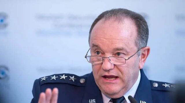 ژنرال آمریکایی: غرب از ترس روسیه به اوکراین جنگنده نمی‌دهد