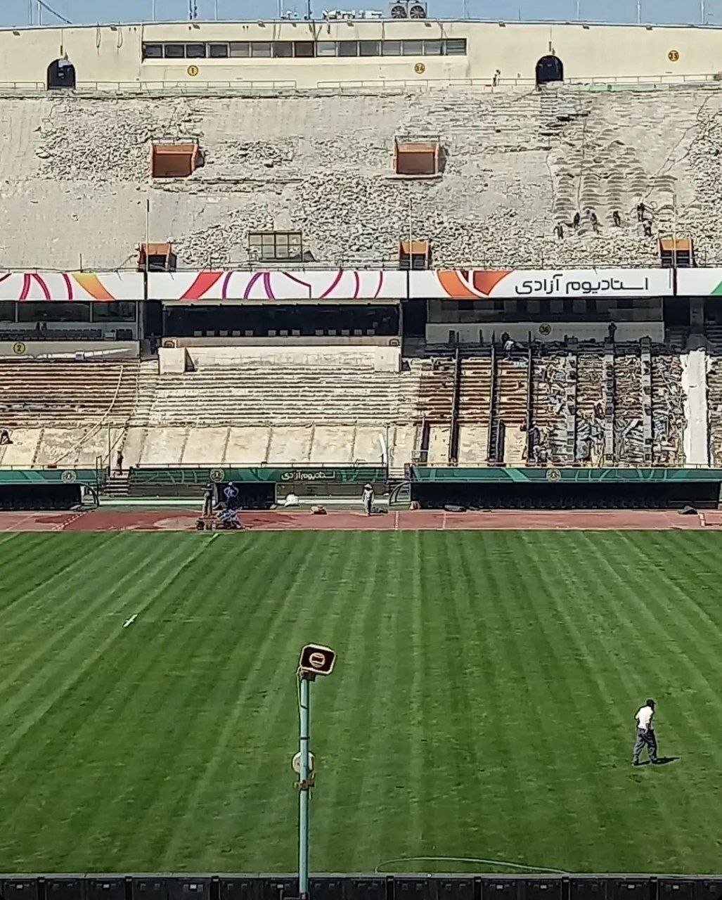 وضعیت اسفناک ورزشگاه آزادی در آستانه بازی پرسپولیس در آغاز لیگ برتر (عکس)