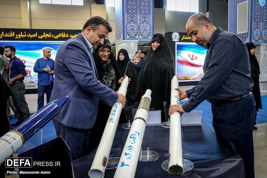 رفتار عجیب ۳ نماینده مجلس بعد از دیدن موشک های ایرانی (عکس)