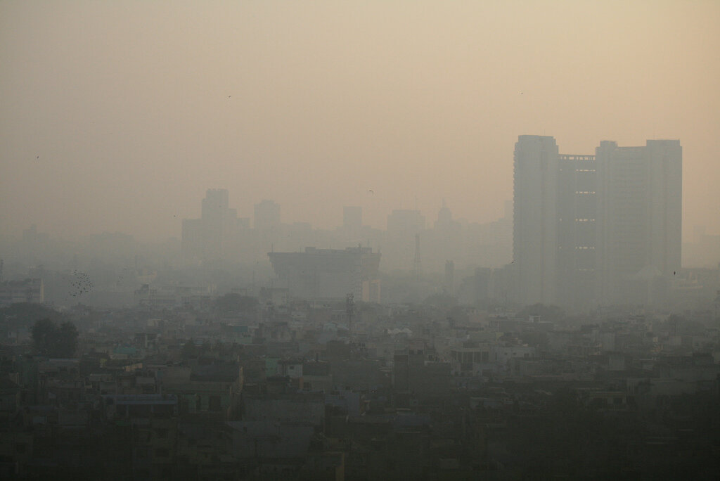 تداوم آلودگی هوا طی ۲۴ ساعت آینده در کلانشهرها/ این مناطق شنبه بارانی می‌شوند