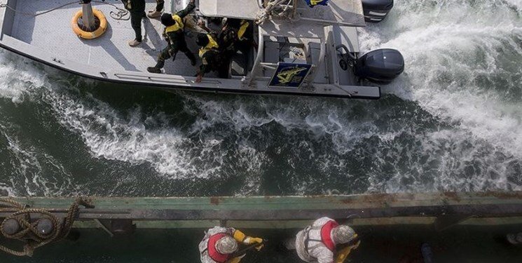 فوری/ سپاه ۲ شناور در خلیج‌فارس را توقیف کرد+عکس