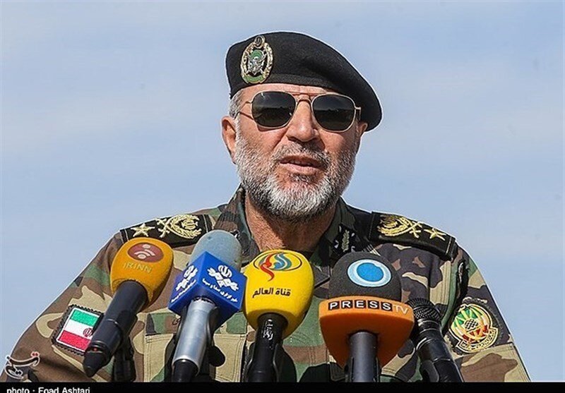 فرمانده نیروی زمینی ارتش به آمریکا: هیچ قدرتی جرات نگاه چپ به ایران را ندارد /از ترس ما افغانستان را ترک کردید