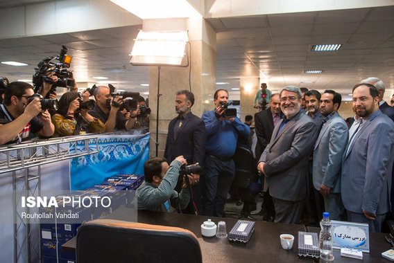 بازدید وزیر کشور از ستاد انتخابات (عکس)