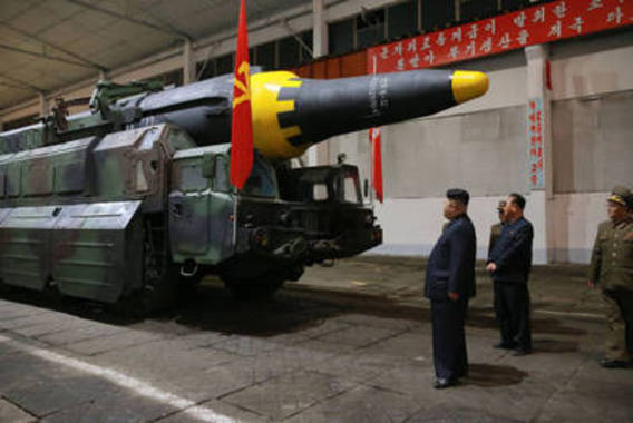 آزمایش موشک جدید ارتش کره شمالی(+عکس)