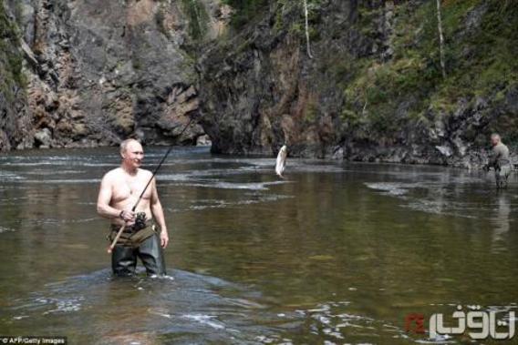 ماهیگیری پوتین با تیپ متفاوت (+عکس)