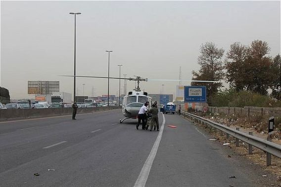 تصادف وانت‌پیکان با کامیونت یخچال‌دار در عوارضی تهران-ساوه (+عکس)