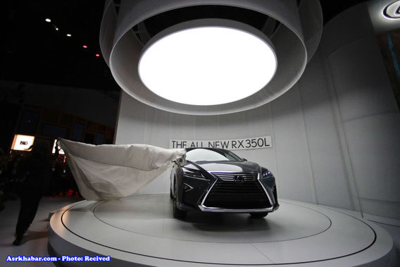 شاراپووا در نمایشگاه خودرو لس آنجلس می درخشد (+عکس)