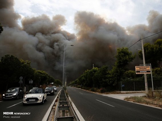 آتش سوزی گسترده در یونان‎ (+عکس)