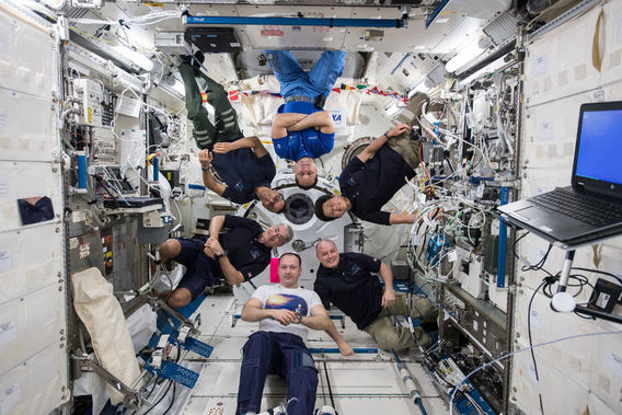 زندگی در ایستگاه بین المللی فضایی (+عکس)