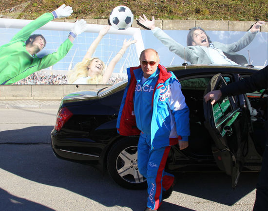 ولادیمیر پوتین و خودروها (+عکس)