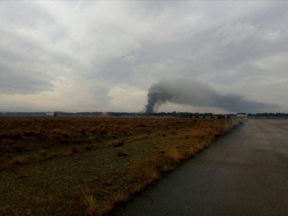 سقوط هواپیمای قرقیزستانی در شهرک مسکونی زیبادشت کرج (+عکس)