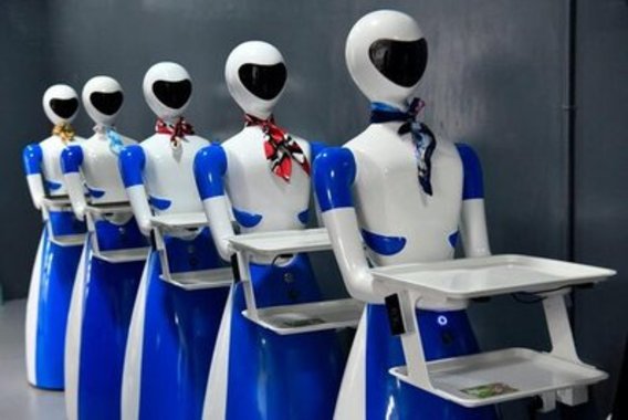 ربات هایی که گارسون رستورانند! (+عکس)