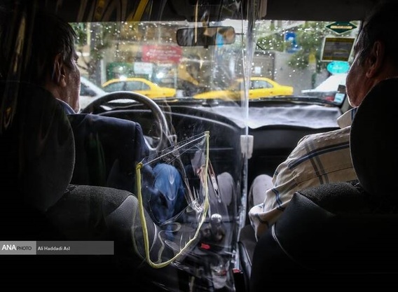 مقابله با کرونا به سبک رانندگان تاکسی (+عکس)