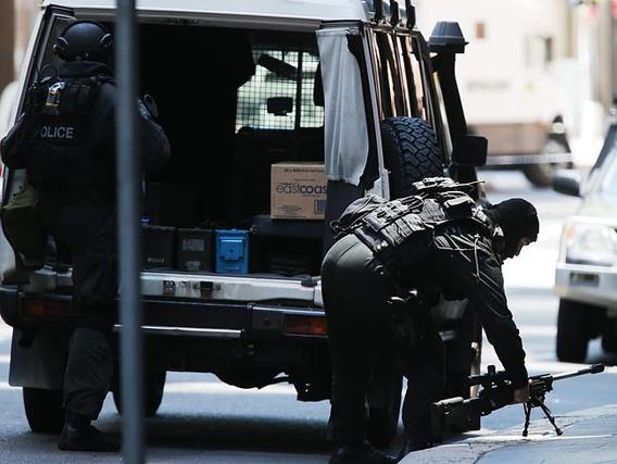 گروگانگیری در سیدنی استرالیا واحتمال دخالت داعش (+عکس و فیلم)