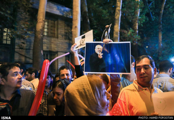 جشن هسته‌اي مردم تهران (+عكس)