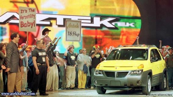Pontiac Aztek/پونتیاک آزتک، خودرویی است که بین سال‌های ۲۰۰۱ تا ۲۰۰۵ در آمریکای شمالی تولید شده است. 