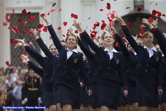 جشن فارغ التحصیلی دختران روسیه (عکس)