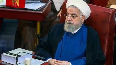 سایت حسن روحانی: فقهای شورای نگهبان صلاحیت روحانی را تائید نکردند.