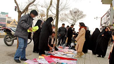 مقام وزارت کار می‌گوید نیمی از شاغلان ایران شغل رسمی ندارند