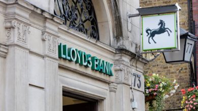 واکنش دو بانک انگلیسی به ادعای دور زدن تحریم‌های ایران