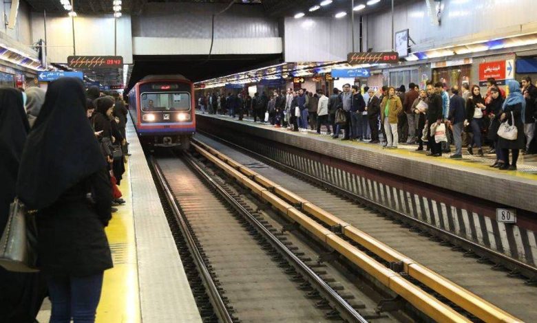 آتش سوزی در ایستگاه متروی شوش خط یک مترو را تعطیل کرد