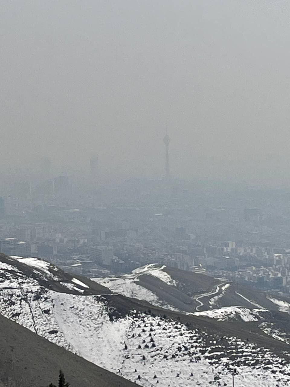 تصویر وحشتناک از آلودگی هوای تهران در ۱۲ اسفند
