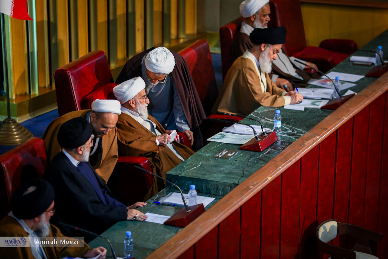 آخرین حضور احمد جنتی و حسن روحانی در مجلس خبرگان رهبری +عکس