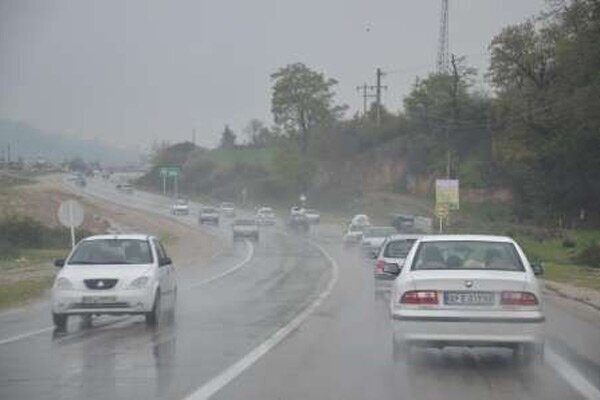 بارش برف و باران در جاده‌های ۱۰ استان / آخرین وضعیت ترافیکی جاده های کشور