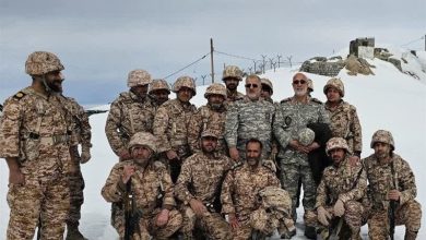 گپ و گفت مقام بلندپایه سپاه با نیروهای نظامی مستقر در مرزها