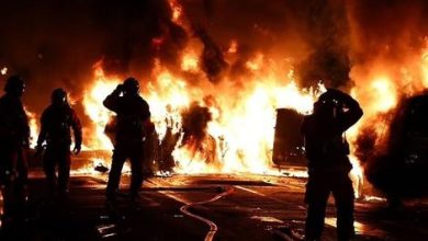 آتش سوزی گسترده یک انبار مواد غذایی در سه‌راه تهرانپارس