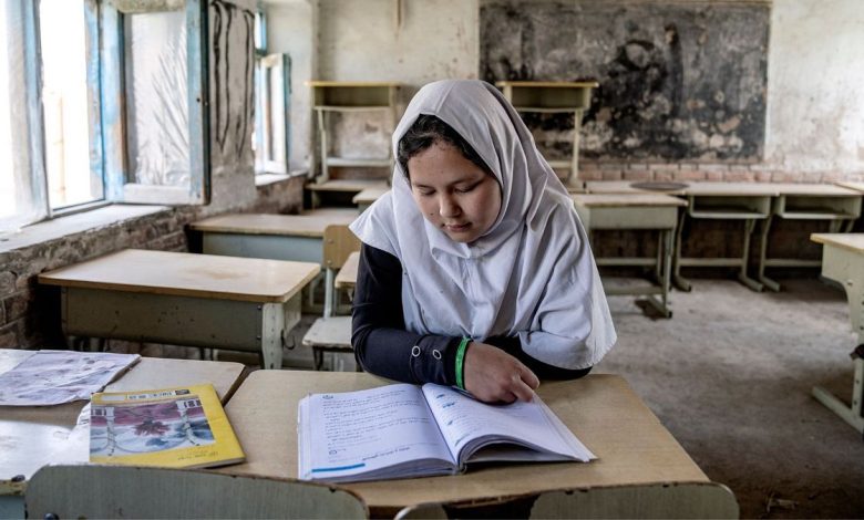 سال تحصیلی افغانستان بدون حضور بیش از یک میلیون دختر آغاز شد