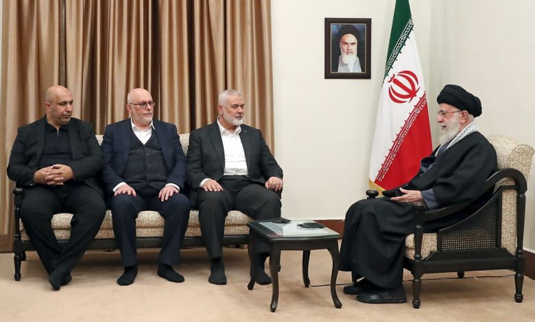 رهبر معظم انقلاب در دیدار رئیس دفتر سیاسی حماس: جمهوری اسلامی ایران در حمایت از فلسطین و غزه تردید نخواهد کرد