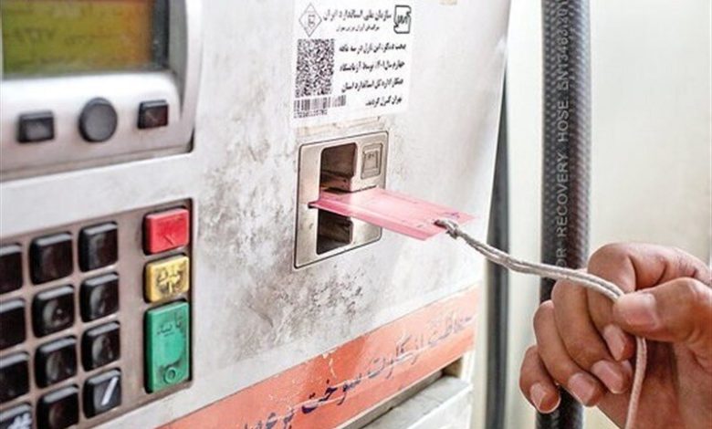 وزارت نفت: کارت سوخت جایگاه‌داران فعلا جمع‌آوری نمی‌شود/ سهمیه‌ بنزین مانند قبل است