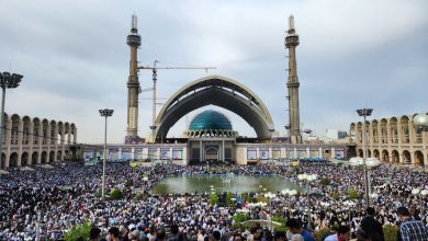 چرا رهبر انقلاب در زمان ایراد خطبه نماز عید فطر بغض کردند؟