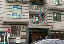 باکو: محل جدید سفارت جمهوری آذربایجان در ایران به یک مکان جدید که امن‌تر منتقل شده / قرار است فعالیت سفارت در محل جدید از سر گرفته شود