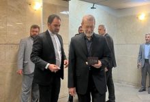 رونمایی توییتری علی لاریجانی از دو شعار انتخاباتی خود: ⁧ارتفاع بگیریم و‏ ملت قوی، دولت زمینه‌ساز
