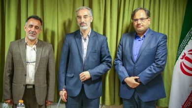 سالاری: نظری در شرایط بحرانی کشور کنار پرچم مقدس ایران ایستاد/نیلی ساختار تئاتر را به خوبی می‌شناسد