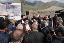 عکسی از رئیسی و رئیس جمهور آذربایجان در نقطه صفر مرزی