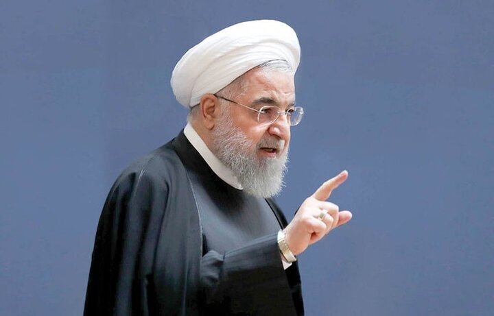 پیام حسن روحانی به مردم: به کسانی رأی ندهید که تحریم را برنمی‌دارند و شاید اسنپ‌بک را به ارمغان بیاورند/ اگر شهامتش را دارند با خود من مناظره کنند