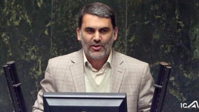 زنگنه، مخالف وزیر امور اقتصادی و دارایی:رئیس بانک مرکزی نمی‌تواند از تورم شانه خالی کند