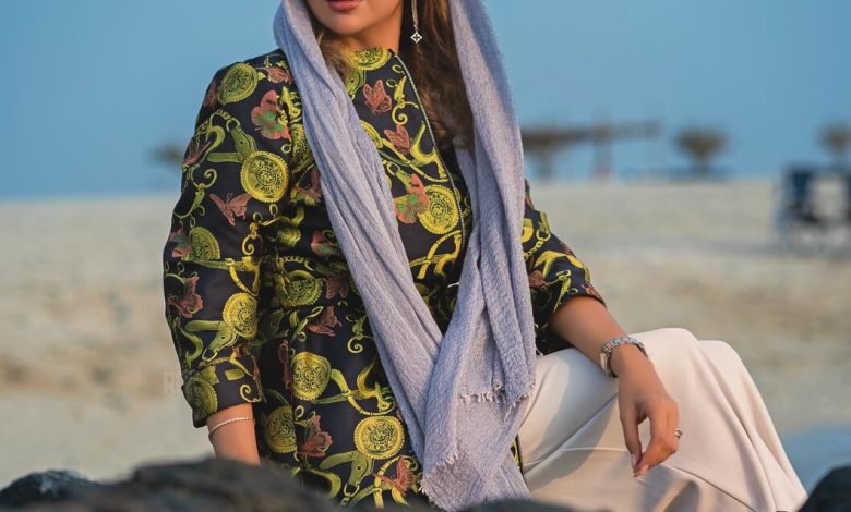 استایل خاص بازیگر زن تلویزیون در ساحل دبی(عکس)