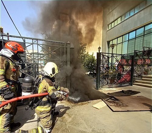 آتش‌سوزی پست برق در مرکز تهران