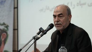 معاون سیاسی سپاه: برخی تلاش می‌کنند امام خمینی (ره) را تحریف کنند و بگویند که اگر امام امروز بود، به سمت مذاکره با آمریکا می‌رفت؛ وظیفه ما این است که این تحریف‌ها را افشا کنیم