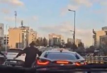 اولین تصویر از راننده BMW که روی پل پارک‌وی گرفتار زورگیران خشن شد(عکس)