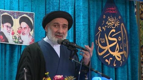 امام جمعه شهرکرد: تحقیر زلنسکی مایه عبرت تمام جهان شد