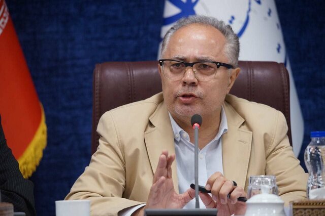 شهرام دبیری: وزیر دیگری استیضاح نمیشود/ زمان تحویل گرفتن مسئولیت ذخایر سوخت خیلی کم بود
