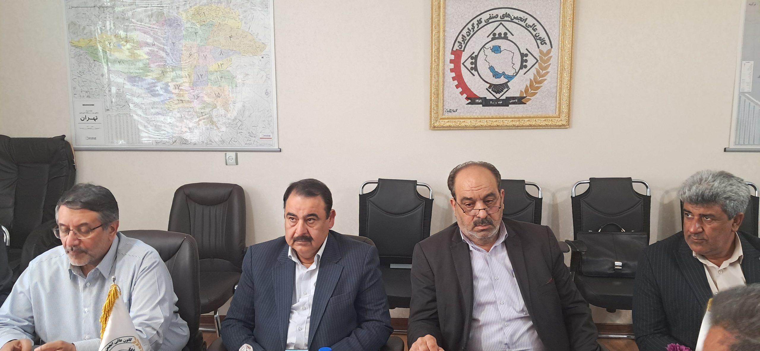 تاکید نمایندگان عالی کارگری بر اصلاح فصل ششم قانون کار/رئیس فراکسیون کارگری مجلس: بدهی دولت به تامین اجتماعی طی ۴ سال تسویه می شود