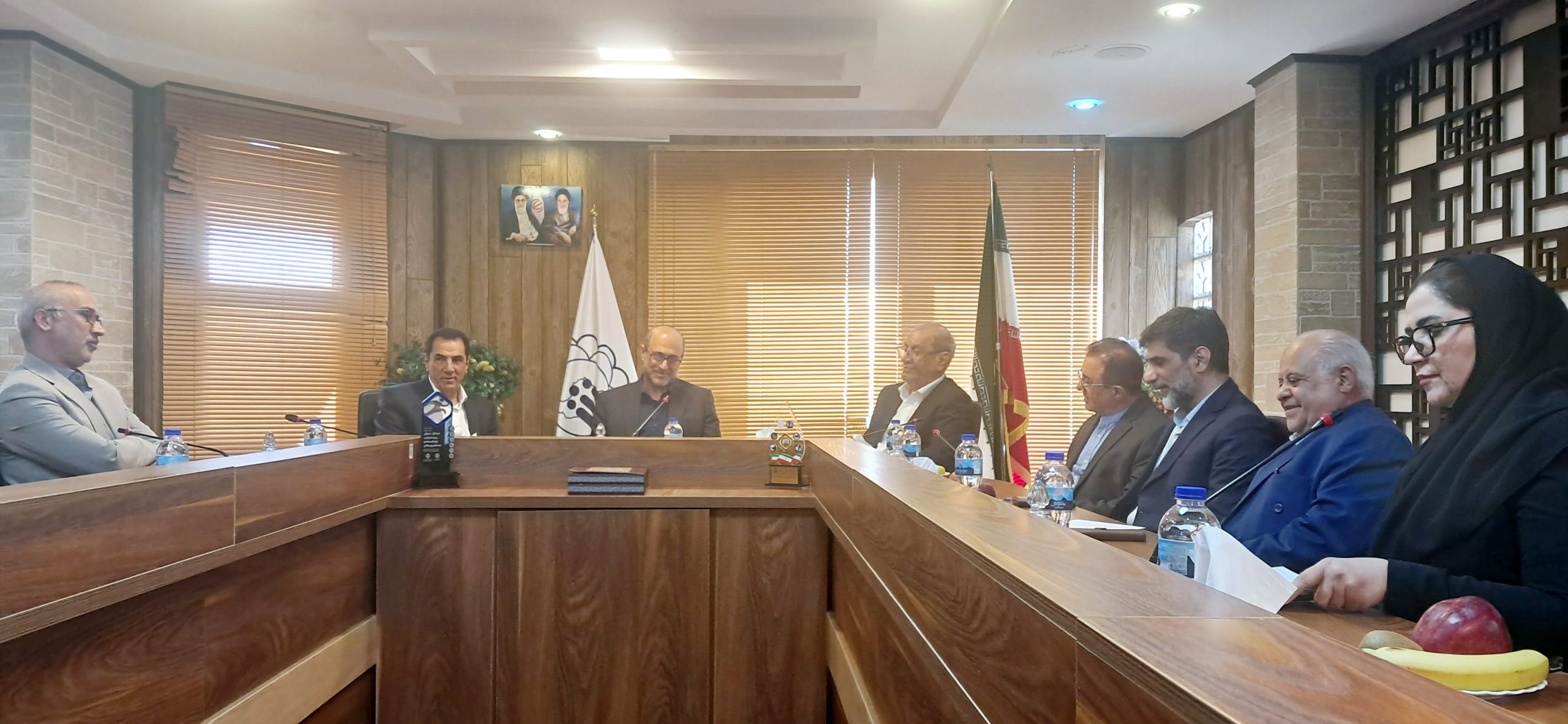 در دیدار مدیر عامل آتیه سازان حافظ با مسولان کانون عالی بازنشستگان چه گذشت؟